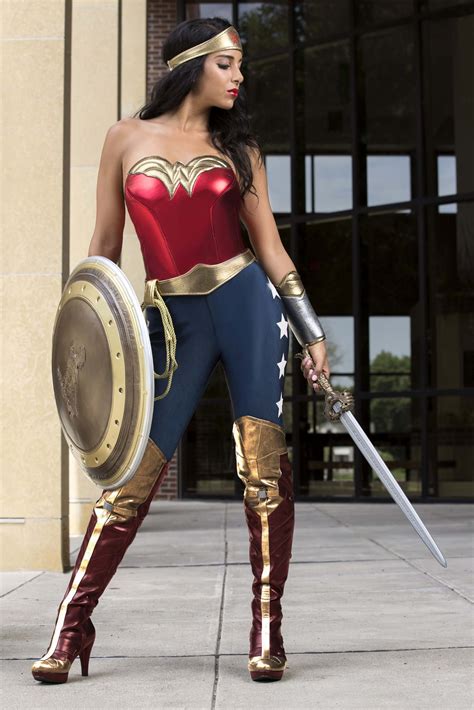 wonder woman cosplay porn|Wonder Woman Cosplay Porn Videos 